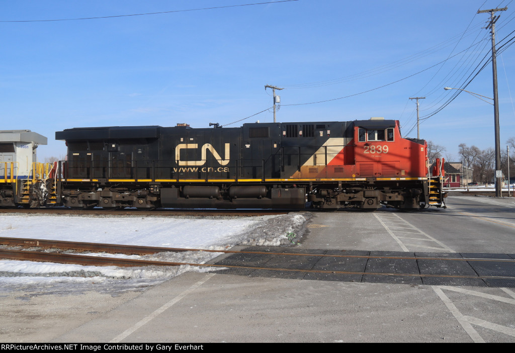 CN ES44AC #2839